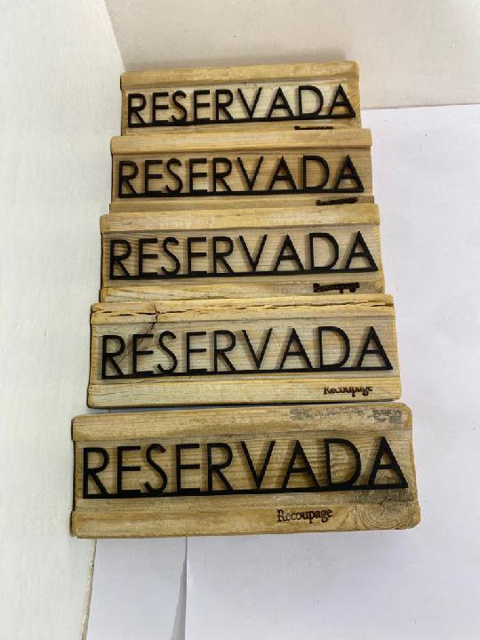 Cartelería reservado