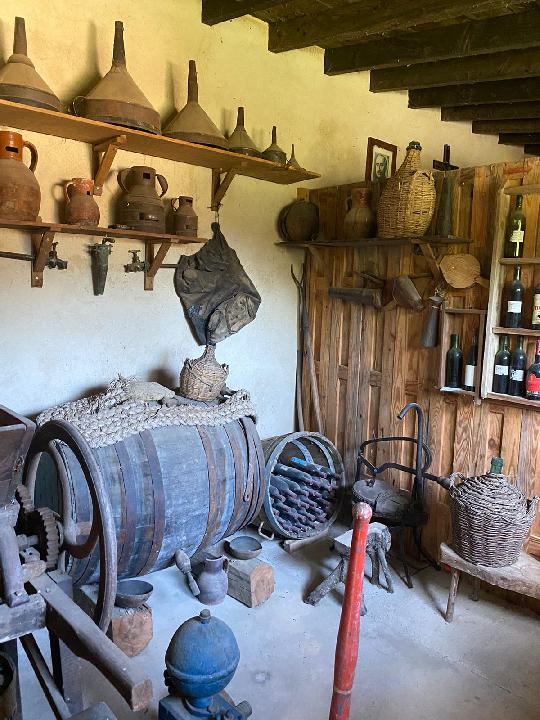 Atrezzo bodega S.XX  