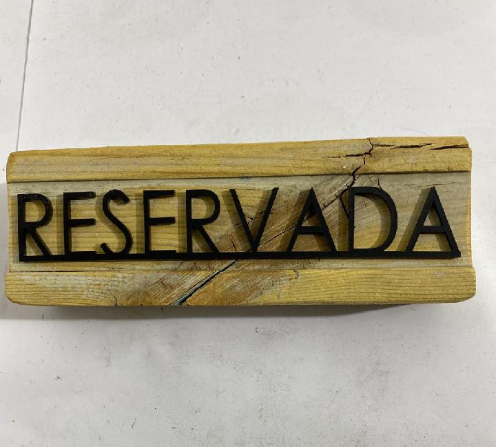 Cartelería Reservado