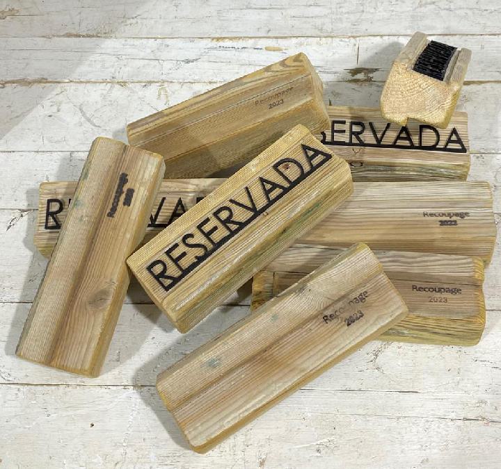 Cartelería reservado