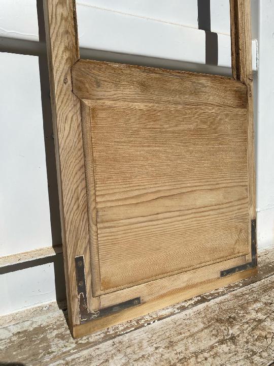 Puerta interior cristalera