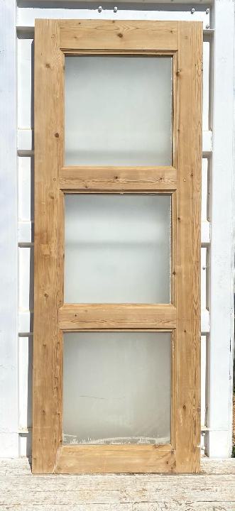 Puerta interior cristalera
