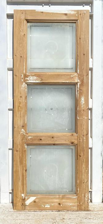 Puerta interior cristalera