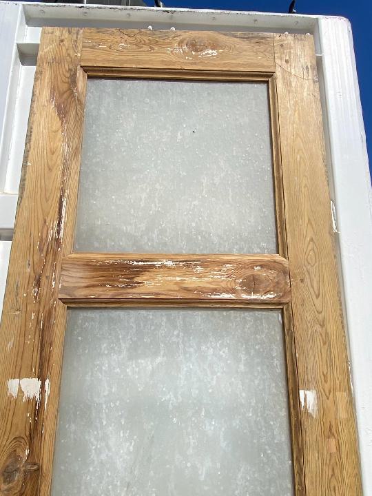 Puerta interior cristalera