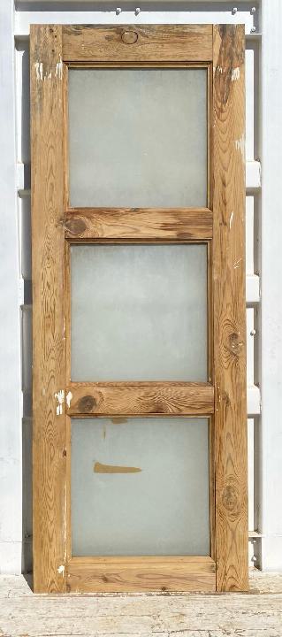 Puerta interior cristalera