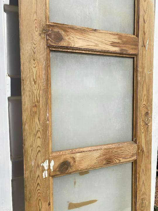 Puerta interior cristalera