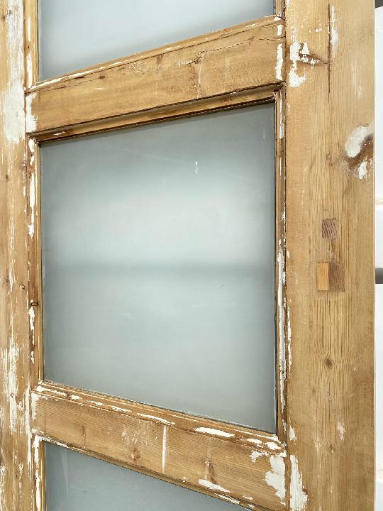Puerta interior cristalera
