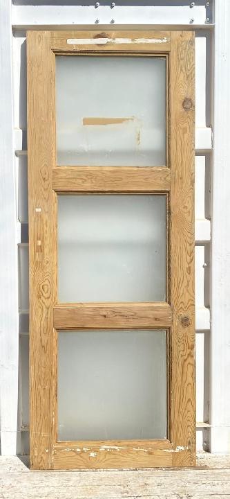 Puerta interior cristalera