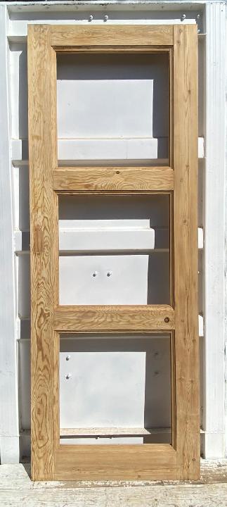Puerta interior cristalera