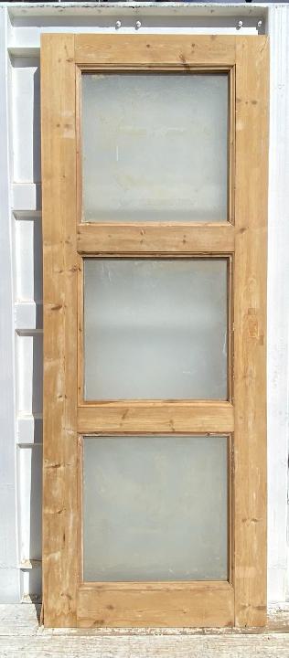 Puerta interior cristalera