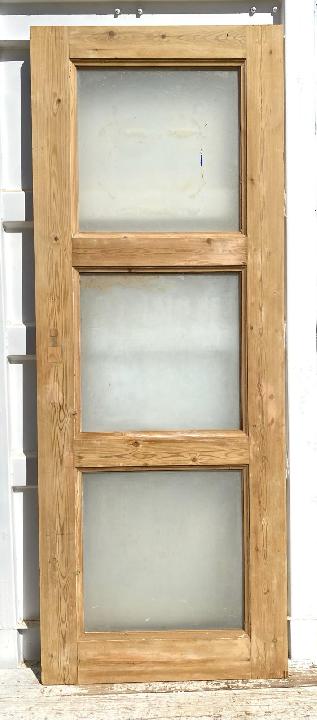 Puerta interior cristalera