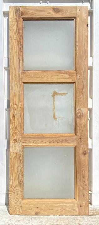 Puerta interior cristalera