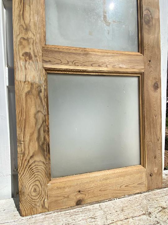 Puerta interior cristalera