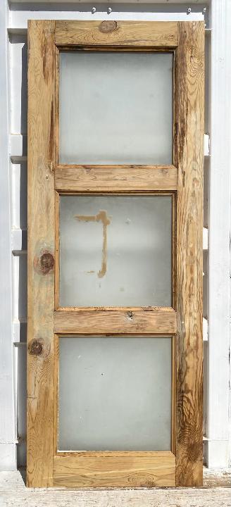 Puerta interior cristalera