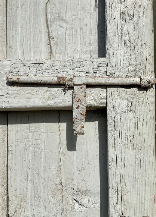 Puerta exterior opaca