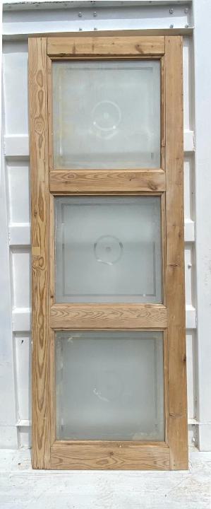 Puerta interior cristalera