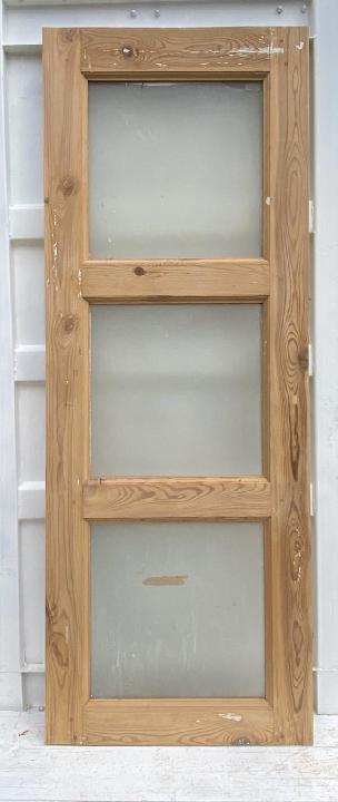   Puerta interior cristalera