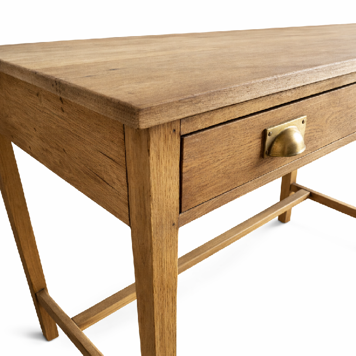 Mesa de nogal español