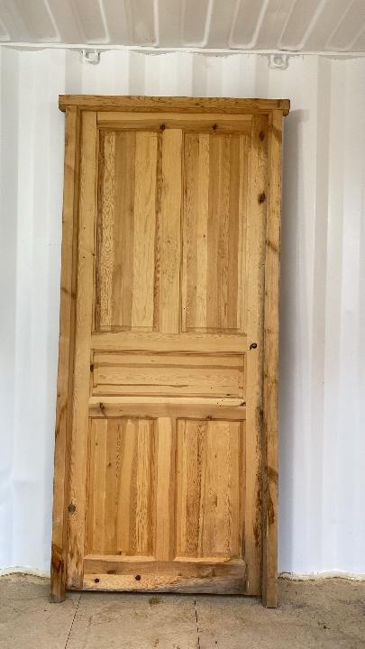 Puerta interior opaca