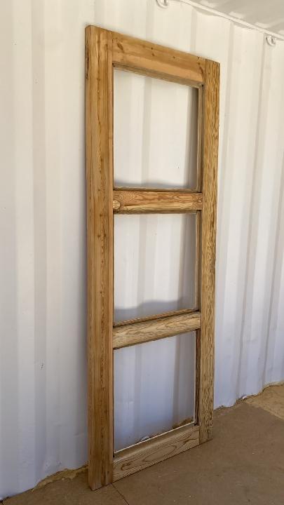 Puerta interior cristalera
