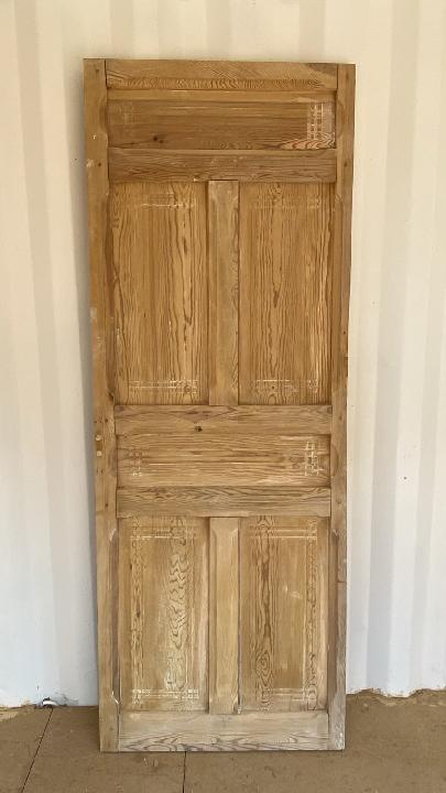 Puerta interior opaca