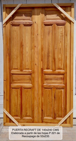 Puerta de madera antigua