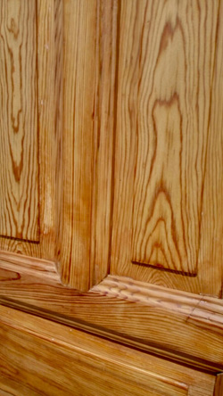 Puerta antigua de madera